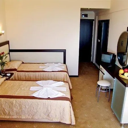 Wien Star Hotel, Adults Only אלאניה