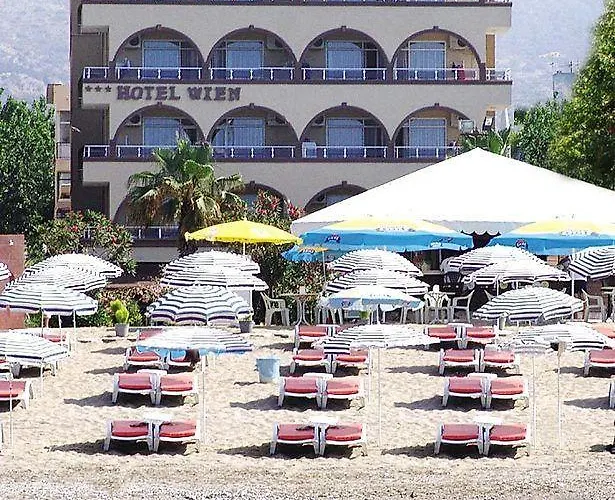 Отель Wien Star Hotel, Adults Only 3*